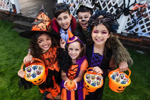 Vista 9 de Fruidles - Paleta de monstruo de Halloween, 20 unidades, dulces de monstruo variedad, ideal para rellenos de bolsas de golosinas de Halloween