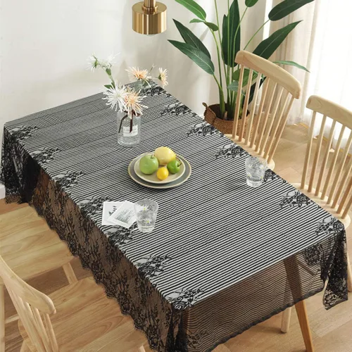 Vista 3 de Bringsine Mantel de encaje rústico ultrafino y ligero, color negro nórdico, perfecto para Halloween, cenas y noches de cine de miedo con flores