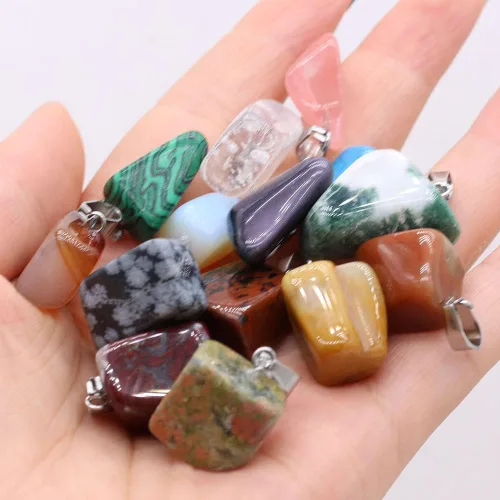 Vista 5 de LHJ 20 dijes de piedra natural irregulares al azar mezclados de ágata de cristal curativo para hacer joyas, collares, aretes, meditación