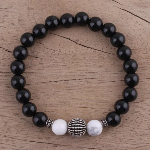 Vista 4 de NOVICA Pulsera de cuentas de plata esterlina 925 de ónix con múltiples gemas, 6.25 pulgadas 'Dark Berries', Plata Esterlina, ónix