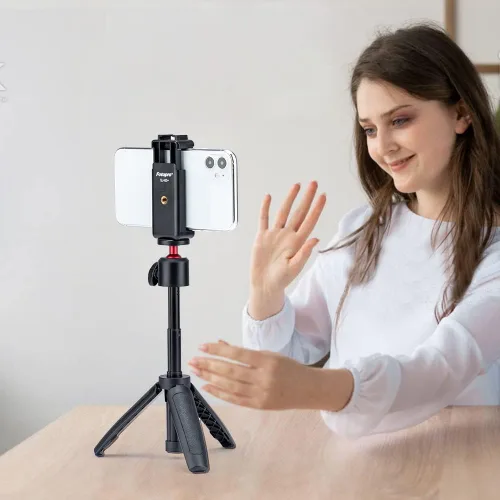 Vista 5 de Fotopro Soporte de trípode para teléfono, zapata fría, soporte universal para teléfono celular, clip de garra para monopod selfie stick escritorio