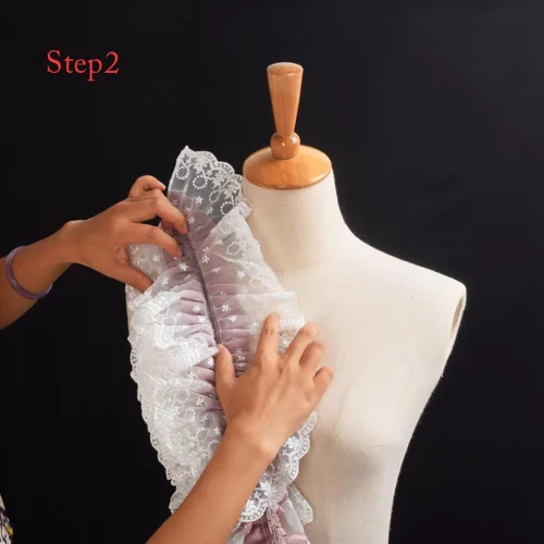 Vista 3 de BLESSUME 1 cuello de encaje renacentista con volantes