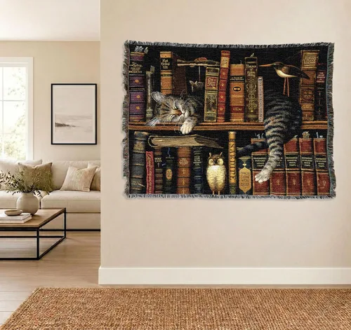 Vista 4 de Pure Country Weavers Manta Frederick The Literate Cat de Charles Wysocki - Regalo para Amantes de los Gatos - Manta de Tapiz Tejida de Algodón