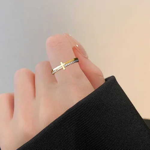 Vista 5 de Angyape Anillo de cruz dorada con texto en inglés "To My Daughter, Pray On It", Whenever You Feel Overwhelmed, Always Remember To Stack, Anillo