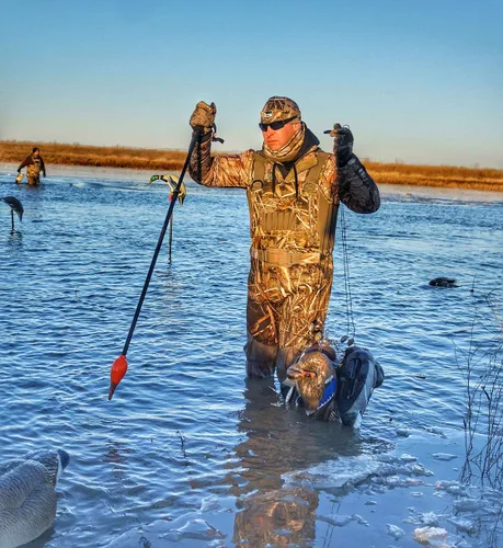 Vista 2 de MOJO Outdoors Bastón de Vadeo y Caminata The Knot para Caza de Patos y Pesca con Mosca