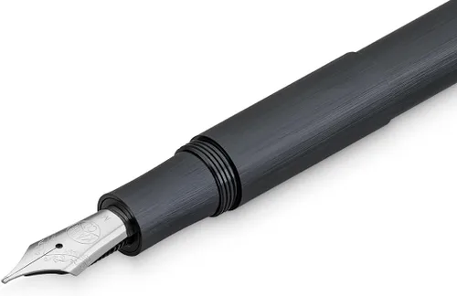 Vista 3 de Kaweco SUPRA - Pluma estilográfica negra I exclusiva para cartuchos de tinta, incluye caja de metal retro I pluma estilográfica 6.5 in I Nib: M