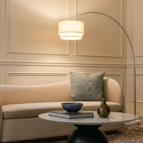 Vista 2 de Brightech Mason - Lámpara de pie de arco - Lámpara de pie de esquina moderna con pantalla de tambor colgante única para sala de estar - Luz curva