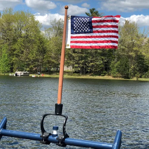 Vista 2 de TAYLOR MADE - Paquete de mástil de bandera y montaje para barcos Muestra de forma segura tu bandera favorita