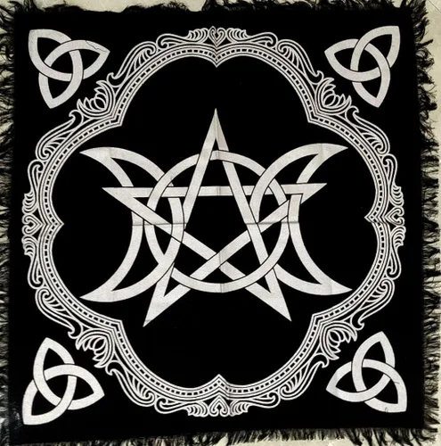 Vista 10 de CRAFT KALA Tarot Altar - Mantel especial de adivinación para hombre, cueva, pegan, habitación, bar, decoración de pared para el hogar, Wiccano, tela