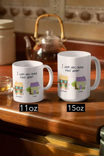 Vista 2 de Taza de viaje con nombres personalizados de larga distancia con texto en inglés "I Wish You Lived Next Door, Next to me, Besties Friends