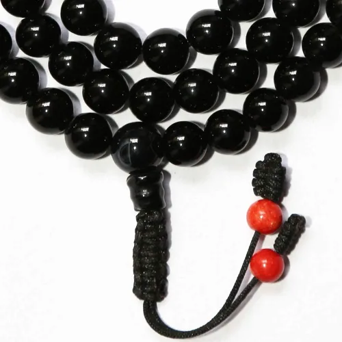 Vista 2 de Mala de ónix negro con cuentas espaciadoras de ónix rojo, Mala tibetana y budista, 108 cuentas