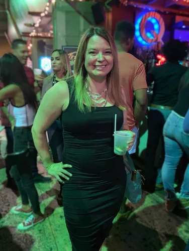 Vista 5 de BEAGIMEG Vestido midi sin mangas sexy fruncido para mujer