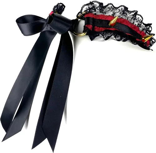 Vista 7 de EverGlimp Gargantilla gótica negra y roja para mujer, encaje vintage y tachuelas con lazo rojo, gatitonekololitabrujavampiro collar de gargantilla
