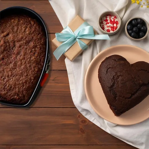 Vista 2 de IBILI Molde para pasteles en forma de corazón de 8.6 pulgadas Fabricado en España Molde desmontable con fondo extraíble / molde para pasteles a