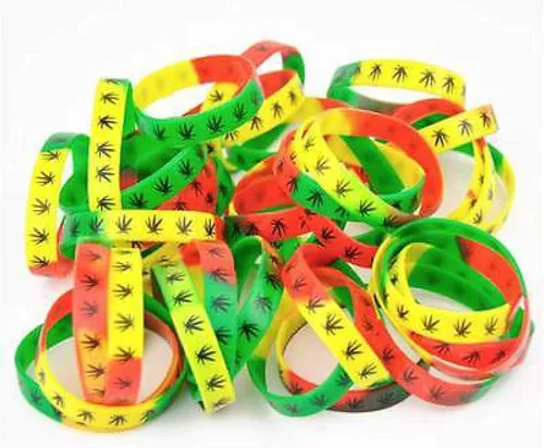 Vista 2 de BUNFIRES - Pulsera de silicona con diseño de hojas de marihuana y cannabis