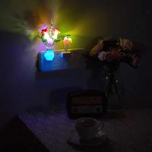 Vista 6 de Mudder Juego de 6 lámparas nocturnas de hongos LED, lámpara de pared con enchufe, 7 colores cambiantes, lámpara mágica bonita en forma de hongo