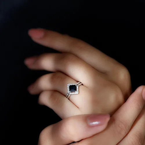 Vista 3 de Juego de anillos de boda de ónix negro y diamantes de corte princesa certificado 0.197 in Regalos de San Valentín para ella