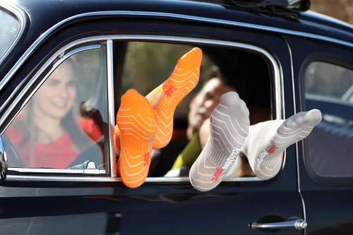 Vista 8 de 6,9 o 12 pares de calcetines deportivos de algodón, multicolor para hombre y mujer