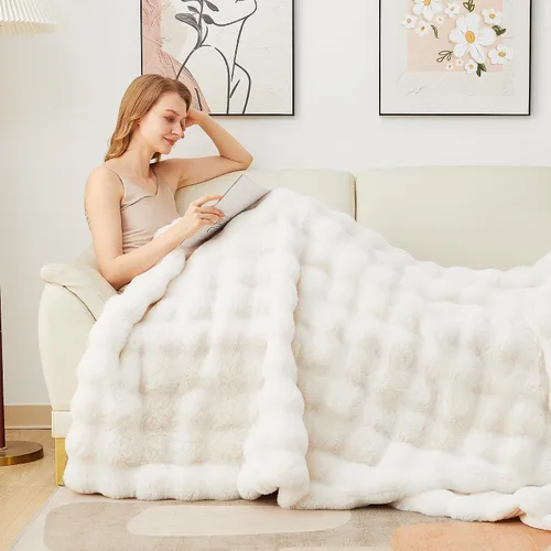 Vista 3 de Latepis Manta de piel sintética de lujo, manta esponjosa para sofá, manta suave y gruesa para cama y sofá, manta de felpa suave y cálida para todas