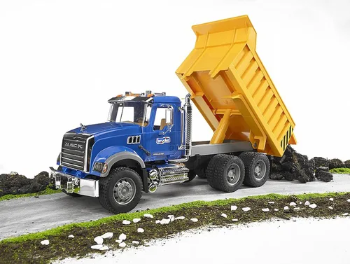 Vista 5 de Bruder 02815 Camión Volquete Mack Granite Escala 1:16, Camión de Juguete Ultra Realista para Construcción y Juego en la Granja Duradero para Uso