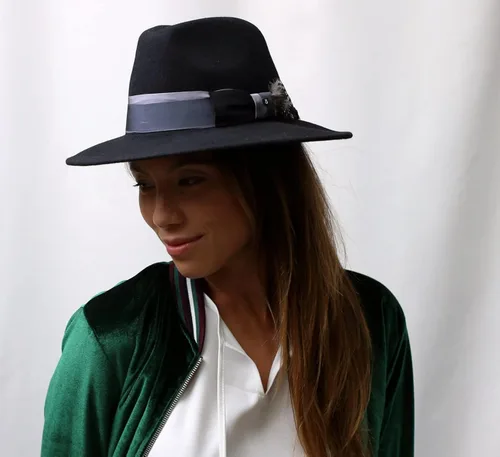 Vista 3 de B Couture Lior Wool Felt Fedora Hat Wide Brim