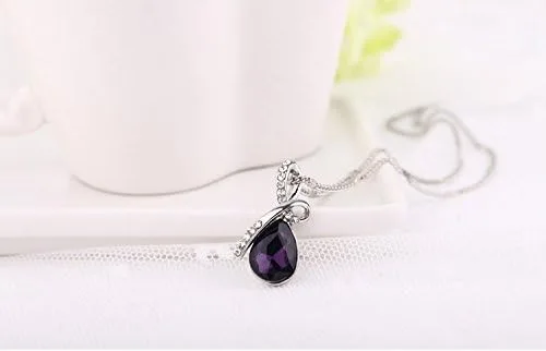 Vista 3 de KATGI Collar con colgante de cristal austríaco con forma de ángel y lágrima
