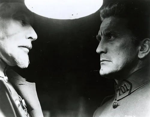 Vista 6 de Paths of Glory (The Criterion Collection) Blu-ray