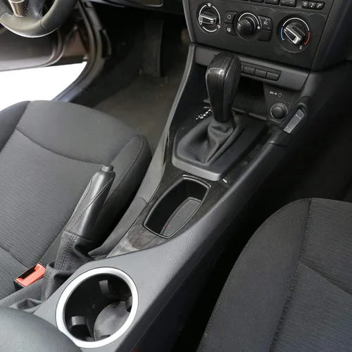 Vista 5 de YIWANG Cubierta de panel de decoración de palanca de cambios de consola central de ABS cromada para BMW X1 E84 2013-2015 Accesorios para automóvil