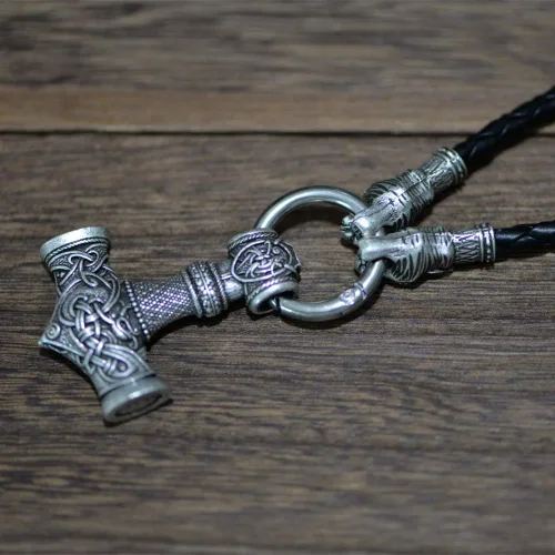 Vista 4 de Collar de martillo de Thor vikingo nórdico Mjolnir para hombre, joyería de talismán
