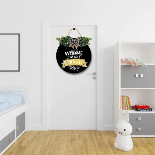 Vista 4 de Letrero de bienvenida para puerta delantera, decoración de pared familiar, bienvenida a nuestro hermoso caos, arte de pared rústico de madera
