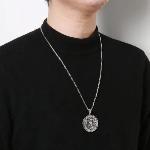 Vista 4 de HZMAN Norse Viking Tree of Life Necklace for Men Women Retro Stainless Steel Yggdrasil Pendant Amulet Jewelry Gift for Men Women