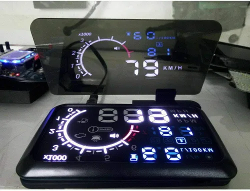 Vista 3 de MACHSWON 6 "Pantalla Universal Coche HUD Head Up Display Proyector Teléfono Navegación GPS Titular