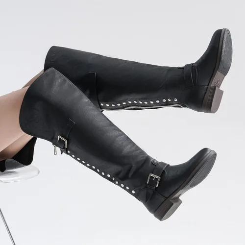 Vista 3 de CentroPoint Botas sobre la rodilla para mujer, botas de tacón plano de pantorrilla ancha, punta redonda, hebilla con cremallera, botines