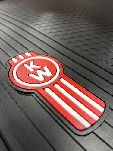 Vista 5 de Kenworth Alfombrillas de goma OEM para todo tipo de clima con logotipo para servicio mediano T180 T280 T380 T380 V T480 T480V
