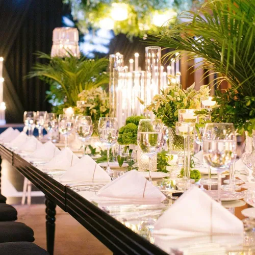 Vista 5 de LYOBATH Paquete de 12 velas flotantes de 2 pulgadas para centros de mesa, pequeñas velas flotantes blancas para jarrones cilíndricos, centros
