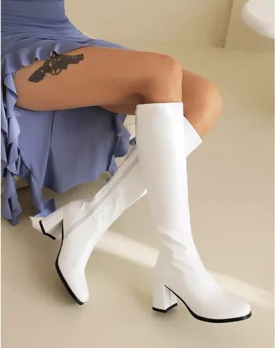 Vista 4 de Botas Gogo para mujer, botas blancas hasta la rodilla de los años 70
