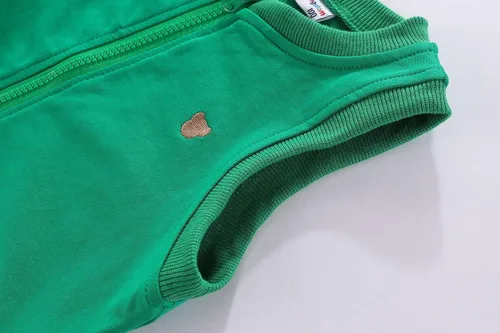 Vista 4 de Mud Kingdom Chalecos para niños y niñas, ropa de abrigo con bonito bordado de dibujos animados Azul