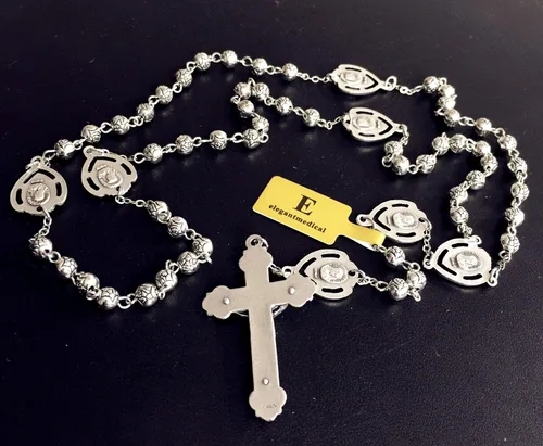 Vista 4 de elegantmedical Collar de plata hecho a mano con cuentas de rosas católicas sagrado corazón Jesús medalla rosario cruz collar y bonita caja