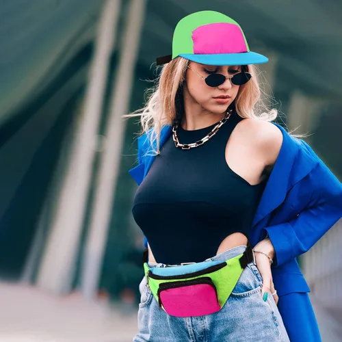 Vista 6 de Cindeer Paquete de 2 riñoneras de neón de los años 80 y 90 para mujer, sombrero de neón, cangurera retro para fiesta de los años 80 y 90, festival