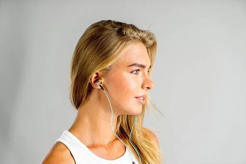 Vista 4 de Symphonized NRG 2.0 Auriculares de madera con cable, paquete de 48 unidades para la escuela. Sonido de estudio afinado y graves en auge, auriculares