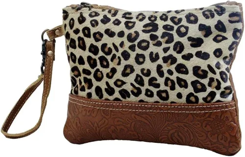 Vista 2 de Myra Bag Wow Factor Bolsa Upcrecycled Cuero de vaca y cuero S-2917