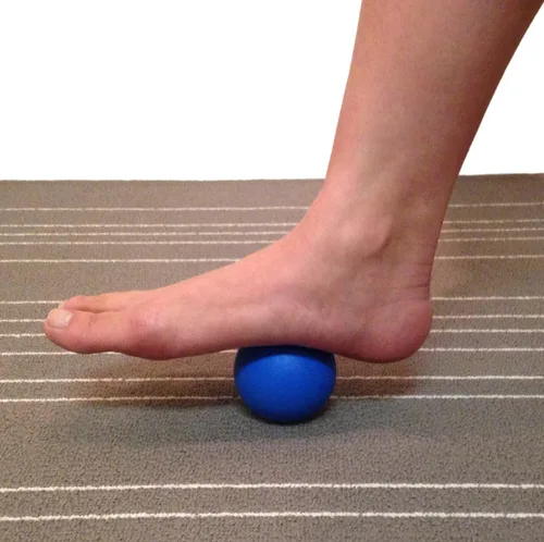 Vista 4 de Bolas de Lacrosse para masaje Kieba para la liberación miofacial. Terapia del punto disparador, nudos del músculo y terapia del yoga. Conjunto de 2