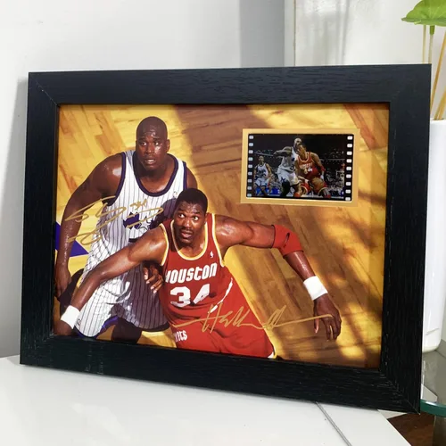 Vista 6 de veratwo Signed The Dream Olajuwon - Póster de baloncesto enmarcado para regalo de fotos de 8 x 6 pulgadas, con pantalla de película de 0.039 x 1.378