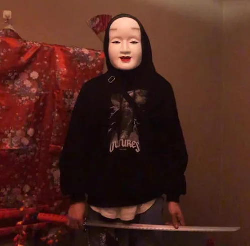 Vista 7 de Gmasking Máscara de resina Prajna japonesa Noh Cosplay para adultos, disfraz decorativo para fiesta de Halloween