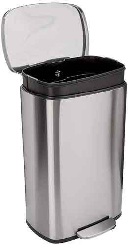 Vista 7 de Amazon Basics Mini cubo de basura rectangular resistente a las manchas con pedal de cierre suave, acero inoxidable cepillado, para baño y espacios