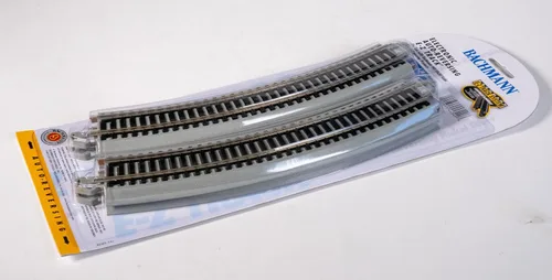 Vista 5 de Bachmann Trenes E-Z TRACK REVERSING 18" RADIUS CURVED (4/tarjeta) - Riel de plata de níquel con plataforma gris - Escala HO