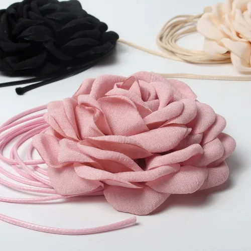 Vista 5 de Gargantilla de flores para mujer, gargantillas de rosas grandes, gargantilla floral para fiestas, novias, bodas, fiestas, collares de verano