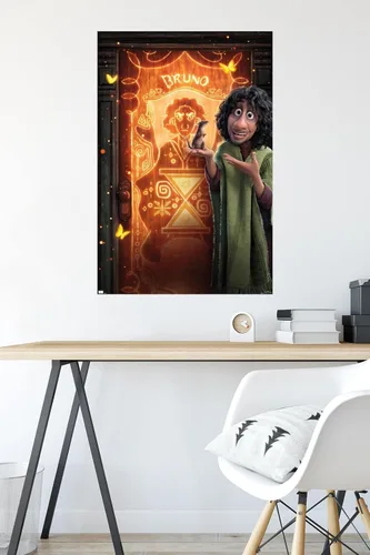 Vista 4 de Trends International Disney Encanto - Póster de pared de Bruno, 22.37 x 34.00 pulgadas, versión premium sin marco