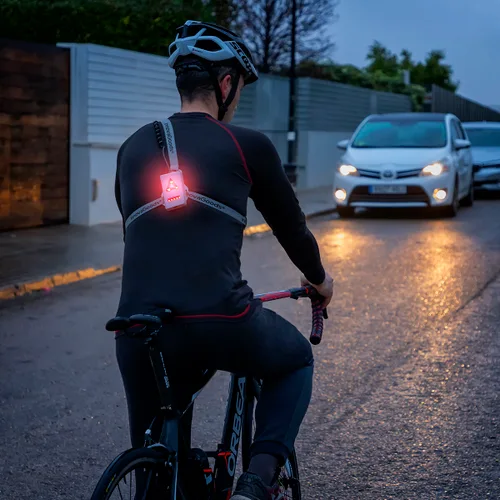 Vista 3 de Arnés Deportivo con Luces LED Safelt InnovaGoods