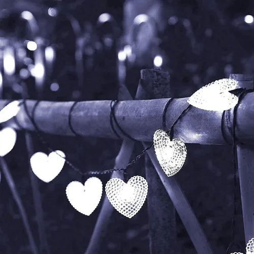 Vista 27 de Guirnalda de luces solares de corazón, impermeable, 20 pies, 30 LED, en forma de corazón, 8 modos, estrellada, boda, fiesta, ambiente, iluminación